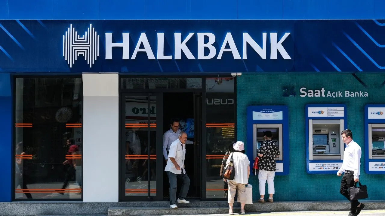Halkbank açıkladı: kamuda çalışan memurlara düşük faizli 100.000 TL ihtiyaç kredisi