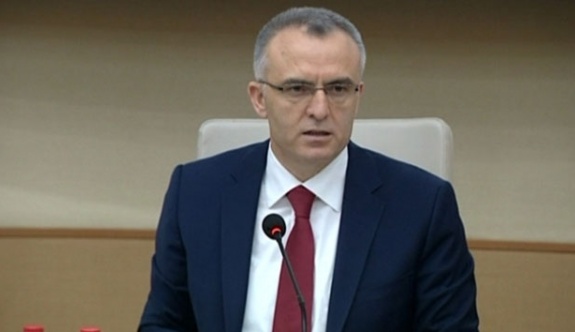 GİB Personelinden Maliye Bakanı Naci Ağbal’a Sitemler